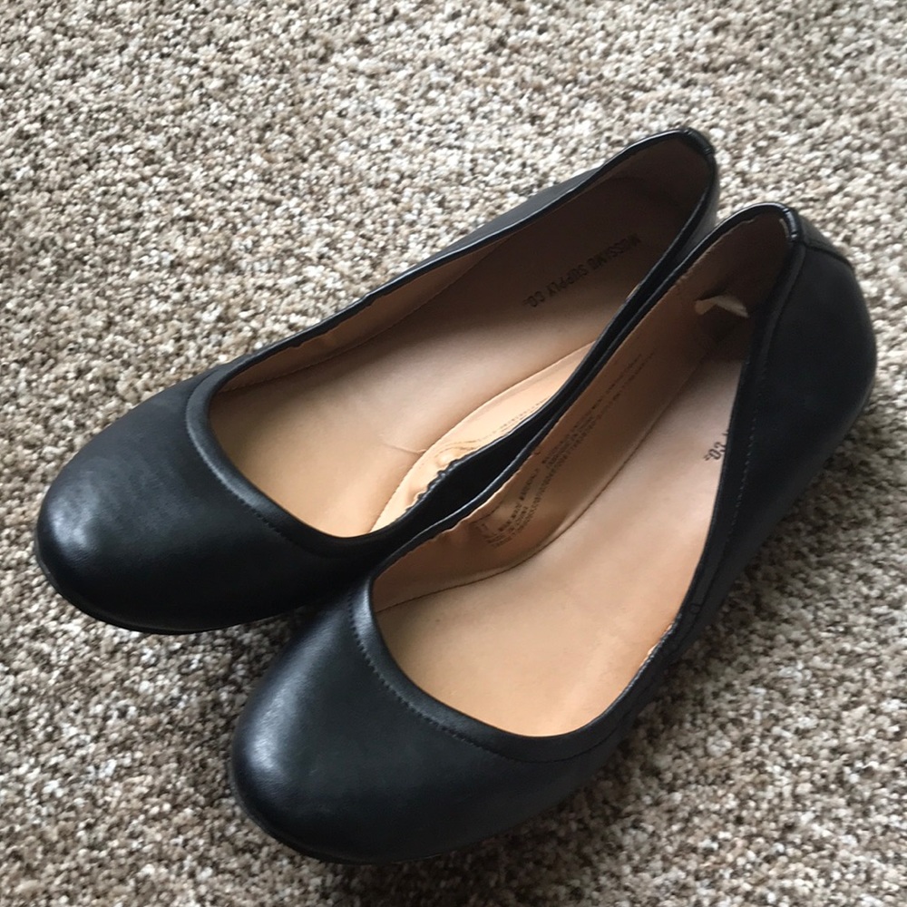 Mossimo Flats